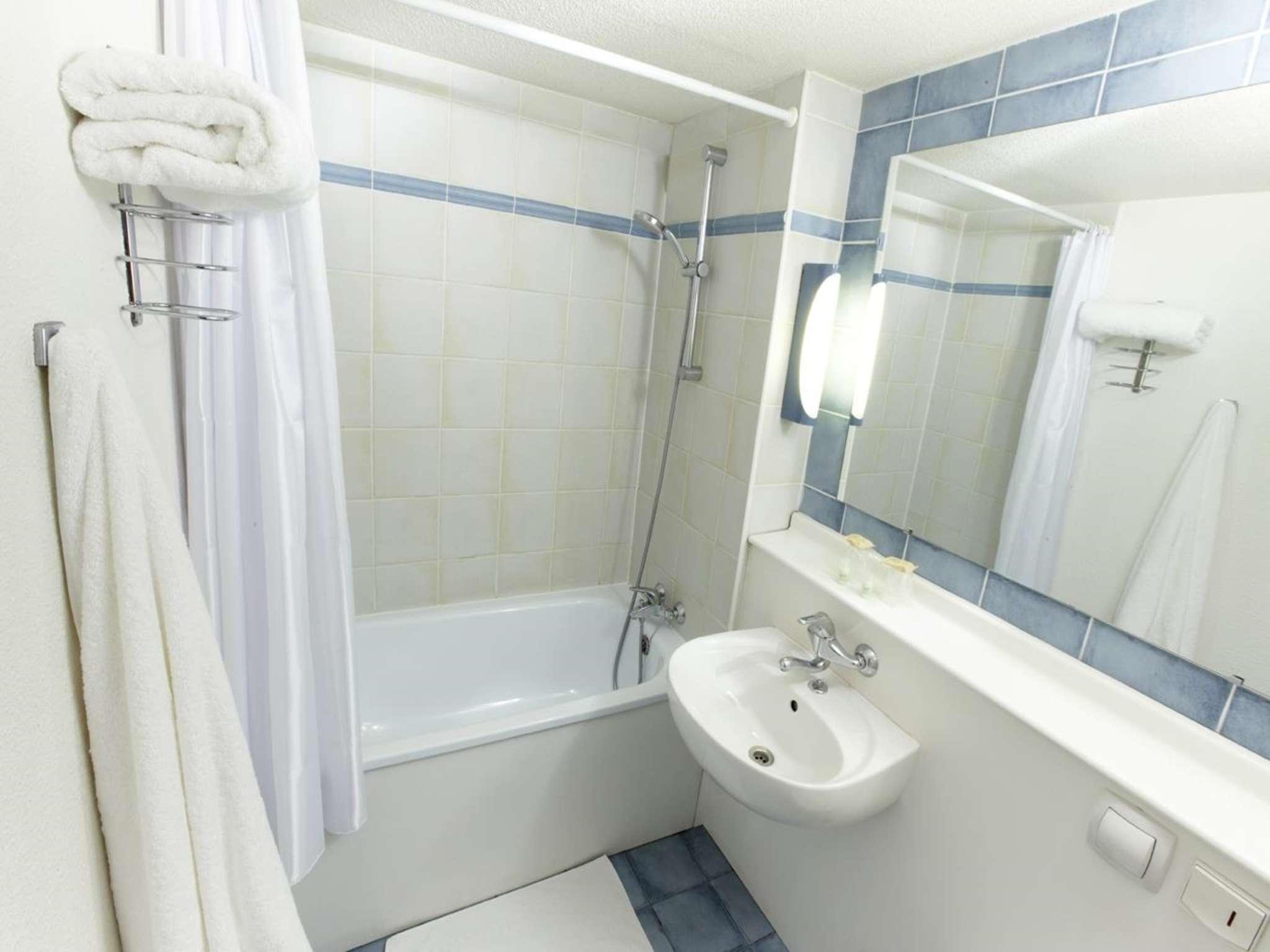 Kyriad Direct Lyon Sud - Chasse-sur-Rhône Exterior foto